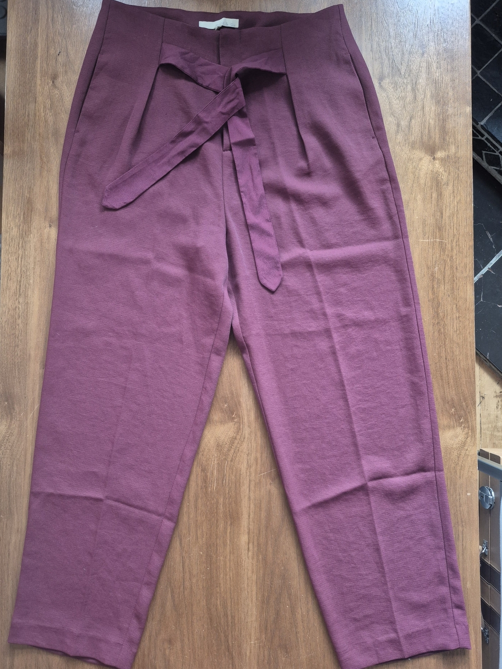 Monk & Lou Cropped Tie-Waist High-Rise Tapered Pants - Plum